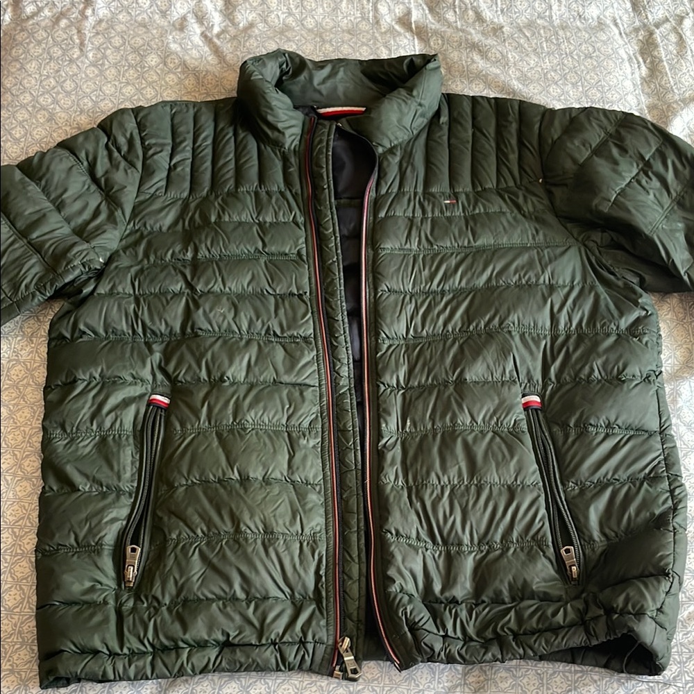 Tommy Hilfiger Green puffer jacket Sz M